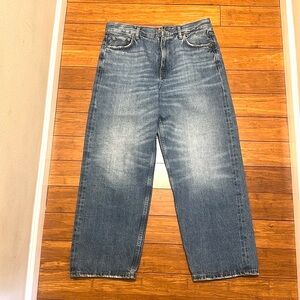 Zara wide leg Jeans. Size US 8. 
Made in Turkey .Like new condition